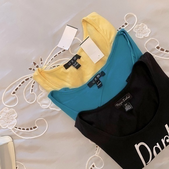 River Island Tops - 3 New Cropped T-Shirt Bundle